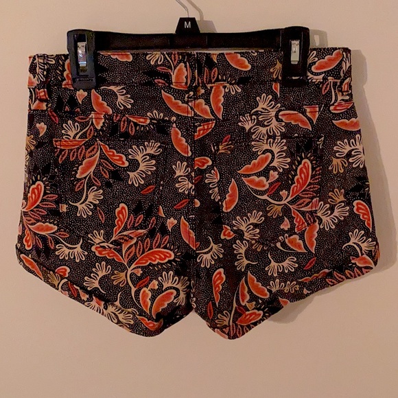 H&M Size 4 Peacock Patterned Cuffed Shorts Of Navy Blue Dusty Coral White Yellow - Picture 3 of 12